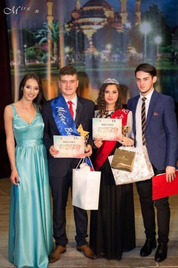 „Miss Cadână” și „Mister Sultan”, Magda Cojocaru și Ștefan Ungureanu. Foto: MIRA studio