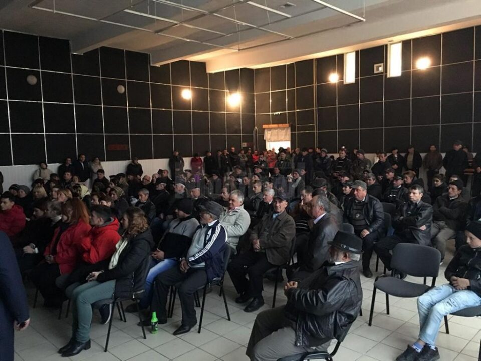 Peste 200 de cetățeni ai comunei au venit la întâlnirea cu candidatul PSD pentru Primăria Drăgoiești