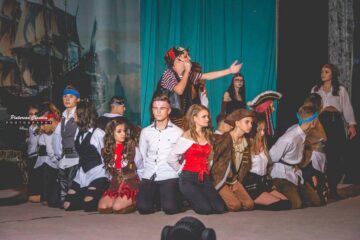 Balul Bobocilor de la Colegiul Economic "Dimitrie Cantemir". Foto: Claudiu Pitureanu