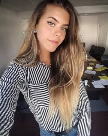 Suceveanca concurează miercuri pentru titlul de Miss Universe România