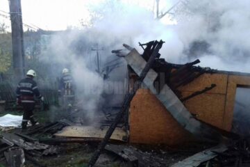 Din păcate, bătrânul din casă nu a mai putut fi salvat