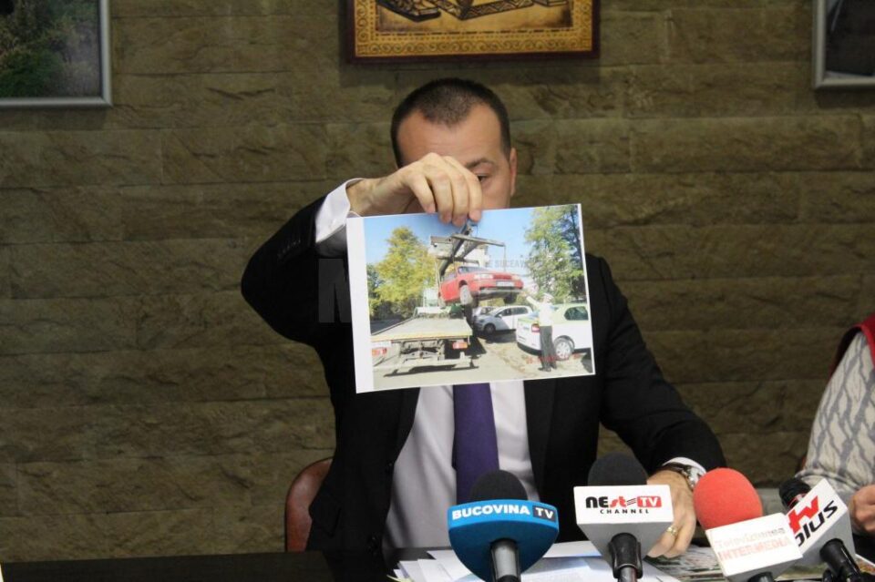 Viceprimarul Lucian Harsovschi a prezentat cazuri de masini abandonate pe domeniul public 2
