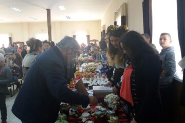 Festivalul ,,Sărbătorim toamna”, organizat de Liceului „Nicanor Moroșan” din Pârteștii de Jos
