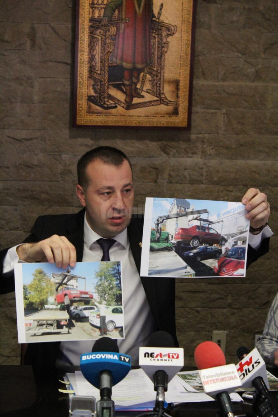 Viceprimarul Lucian Harsovschi a prezentat cazuri de masini abandonate pe domeniul public 3