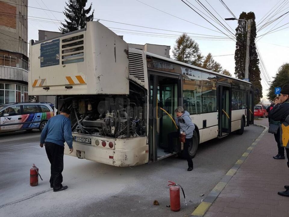 Autobuzul TPl care a luat foc în mers
