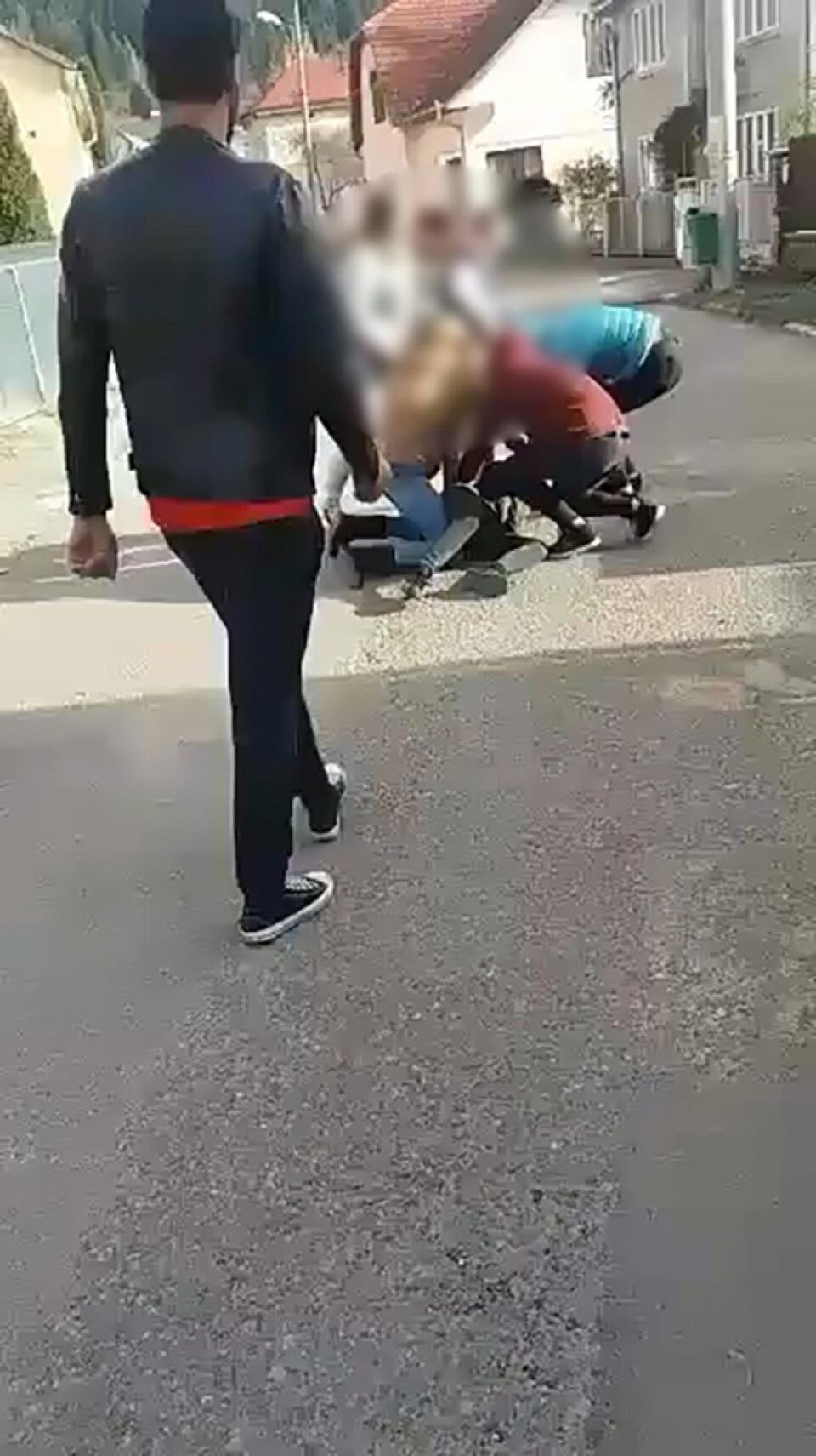 Scene de o violență izbitoare la liceul din Gura Humorului