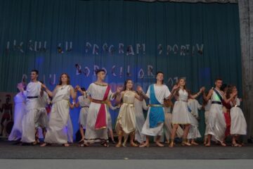 Liceul cu Program Sportiv a reînviat Grecia antică, la Balul Bobocilor