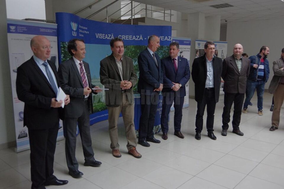 Tineri din țară au prezentat proiecte de cercetare inedite la târgul Universității din Suceava