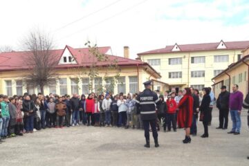 Educare preventivă și măsuri de prevenire a incendiilor, la Centrul Școlar Suceava