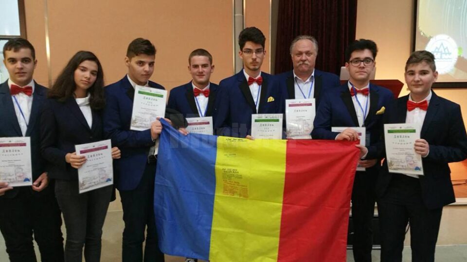 Bronz și mențiune pentru doi elevi de la Colegiul „Ștefan cel Mare”, la Olimpiada Internațională de Astronomie din China