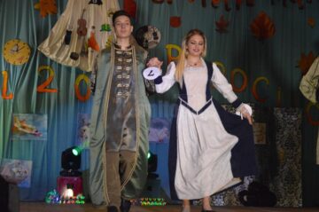 Balul Bobocilor „în duet”, la Colegiile Tehnice „Alexandru I. Cuza” și „Petru Mușat”