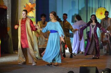 Balul Bobocilor „în duet”, la Colegiile Tehnice „Alexandru I. Cuza” și „Petru Mușat”