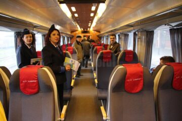 Vagonul CFR modernizat, la interior