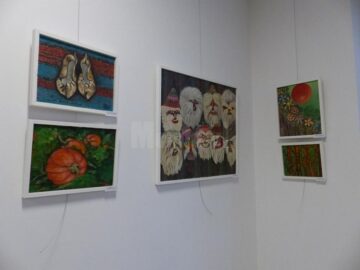 „Retrospectivă”, prima expoziție personală de pictură a Cristinei Iacob