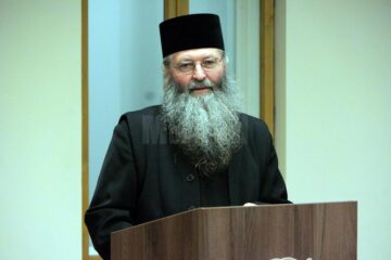 Expoziția de pictură ,,99 + 1=100”, realizată de copiii de la Așezământul „Sfântul Ierarh Leontie” Rădăuți