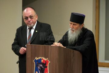 Expoziția de pictură ,,99 + 1=100”, realizată de copiii de la Așezământul „Sfântul Ierarh Leontie” Rădăuți