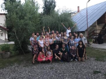 Tineri români, francezi și germani, în vizită prin Bucovina