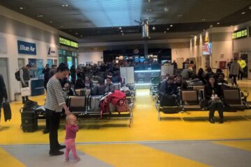 Pasagerii din zborul de la Roma spre Suceava au ajuns la Iași