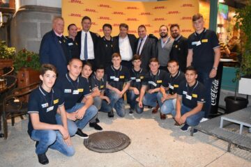 Cei nouă elevi humoreni bursieri ai programului "Rugby pentru toți copiii" 2017