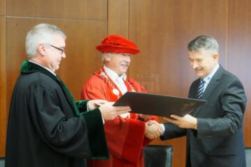 Festivitatea de decernare a titlului DHC