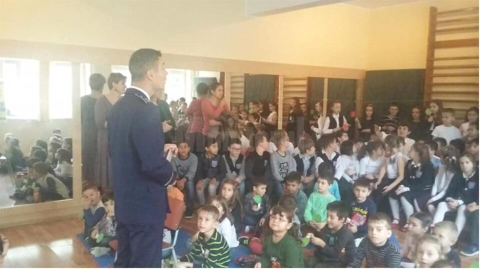 Siguranța în școli, dezbătută la Școala Nr. 1 Suceava
