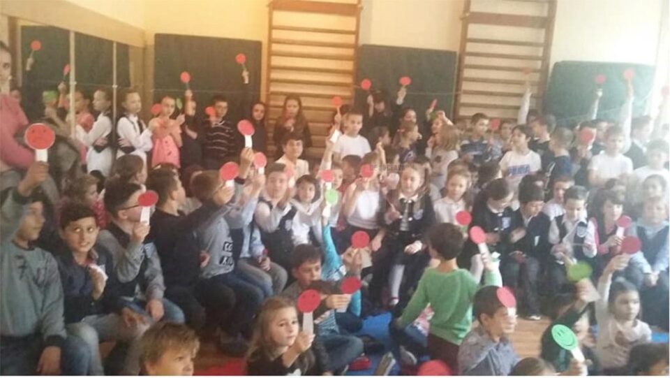 Siguranța în școli, dezbătută la Școala Nr. 1 Suceava