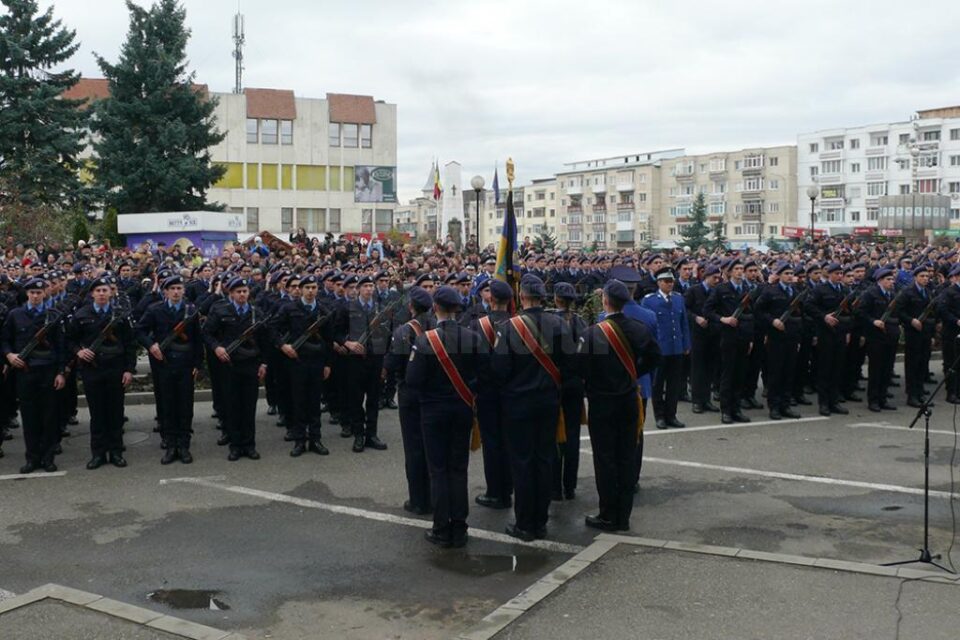Ceremonialul depunerii Jurământului militar de către elevii seriei 2017-2018, de la Școala Militară de Subofițeri de Jandarmi „Petru Rareș” Fălticeni