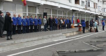 Oficialități prezente la depunerea jurământului