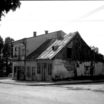 Case vechi pe strada Petru Rares