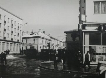 Str. N.Balcescu, colt cu strada Stefan Cel Mare