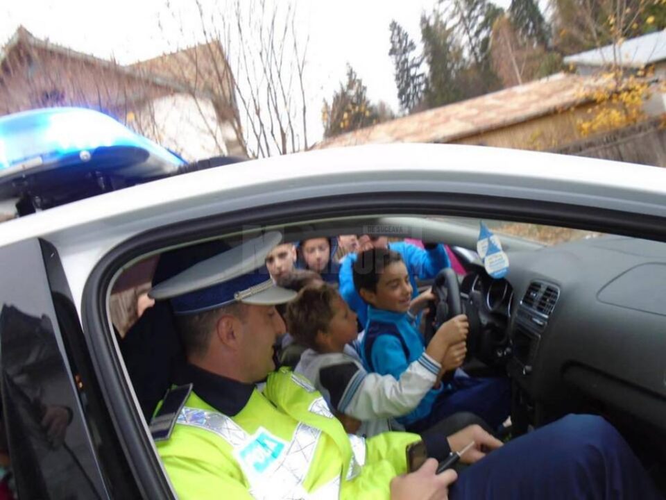 Zece zile de acțiuni ale poliției, pentru creșterea siguranței elevilor