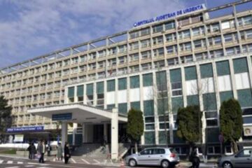 Bătrân acroșat de un autoturism condus de un tânăr fără permis