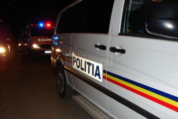 Prins de polițiști după ce a scăpat mașina de sub control chiar în fața lor