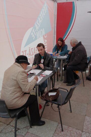 Peste 300 de suceveni s-au testat ieri gratuit pentru depistarea hepatitei C, iar 17 au fost depistați pozitivi