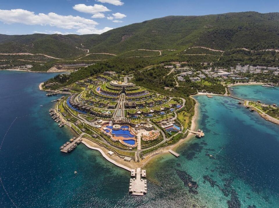 De anul viitor, sucevenii vor avea zboruri directe către Bodrum, în Turcia. Foto: www.hotels