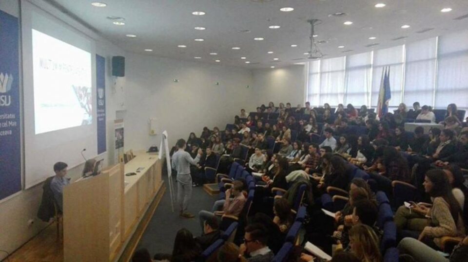 Liceenii au aflat despre atribuțiile și activitatea Consiliului Județean al Elevilor