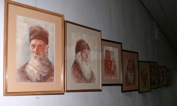 „Chipuri în timp - inocență și înțelepciune”