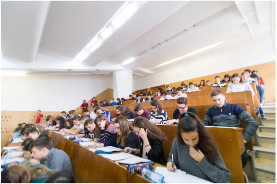A V-a ediție a concursului de chimie „Cristofor Simionescu” Sursa www.ch.tuiasi.ro A V-a ediție a concursului de chimie „Cristofor Simionescu” Sursa www.ch.tuiasi.ro
