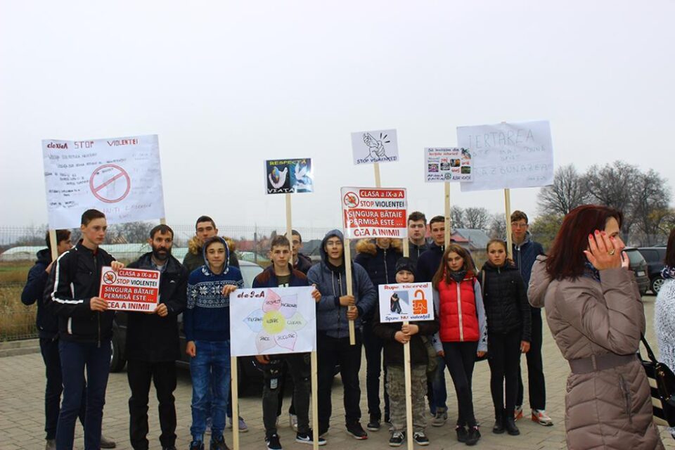 Marș antiviolență desfășurat la Marginea