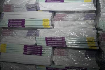 În cursul zilei de luni, editurile au livrat integral toate stocurile de carte comandate