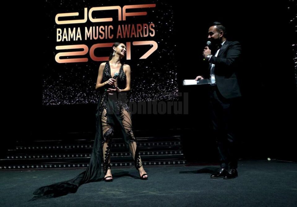 Suceveanca Otilia „Bilionera” a primit în Germania premiul "Best Balkan female artist"