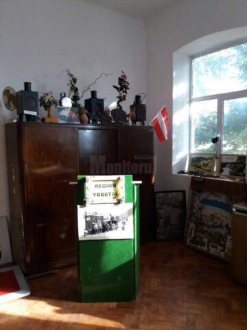 Mocănița Huțulca pleacă la drum din Gara Moldovița, o clădire istorică proaspăt renovată