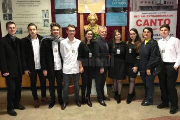 Premii pentru elevii Colegiului de Artă „Ciprian Porumbescu”