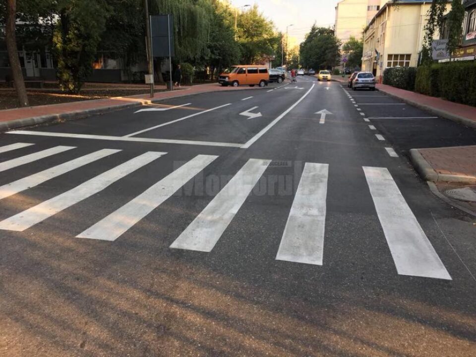 Accidentul a avut loc pe o trecere de pietoni de pe strada Scurtă