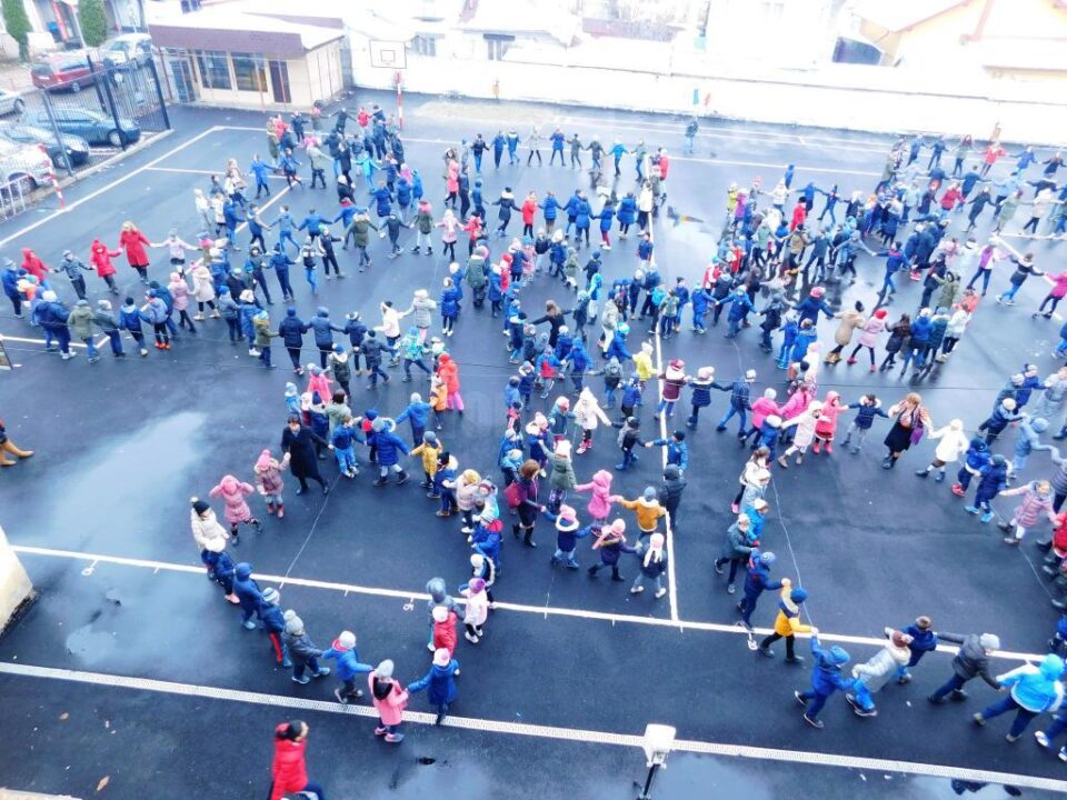 Manifestări dedicate Zilei Naționale, la Școala Gimnazială „Ioan Ciurea” Fălticeni