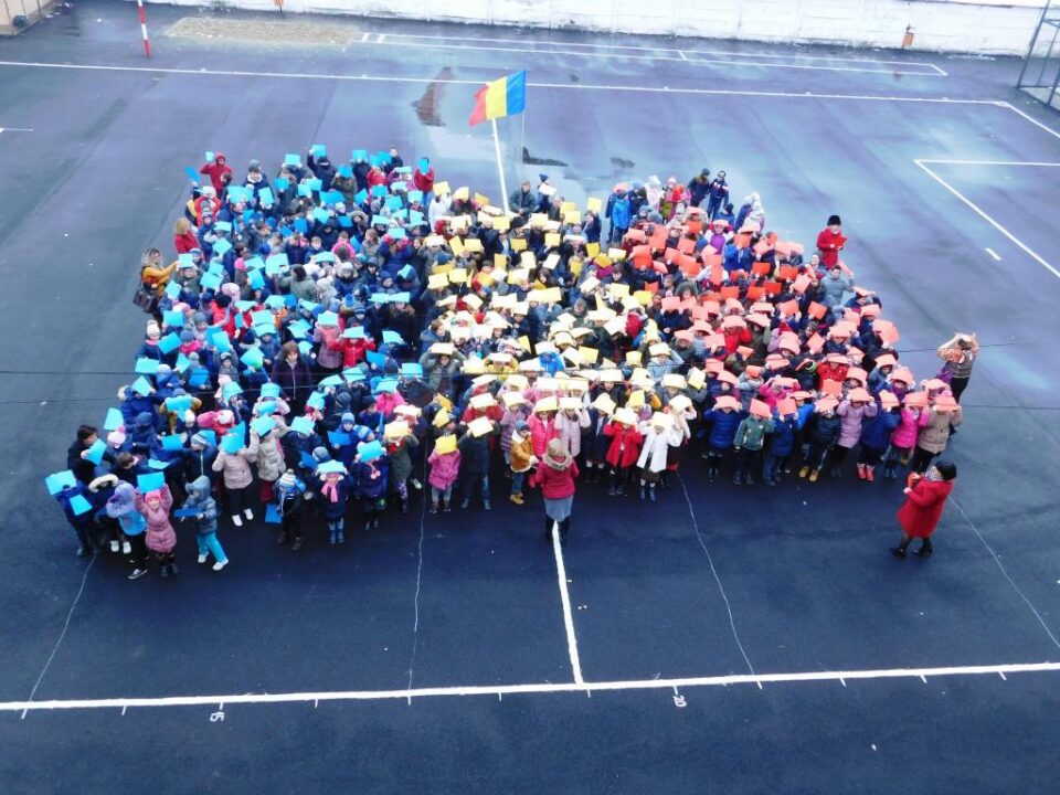 Manifestări dedicate Zilei Naționale, la Școala Gimnazială „Ioan Ciurea” Fălticeni