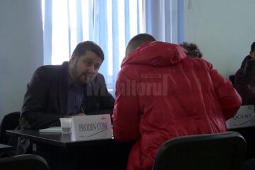 Angajatorii fac eforturi să-și suplimenteze forța de muncă fără prea multe reticențe