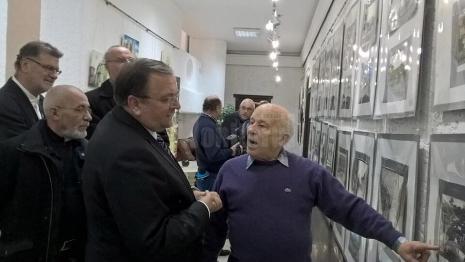 Gheorghe Flutur a participat la vernisajul a doua expoziții dedicate Zilei Bucovinei