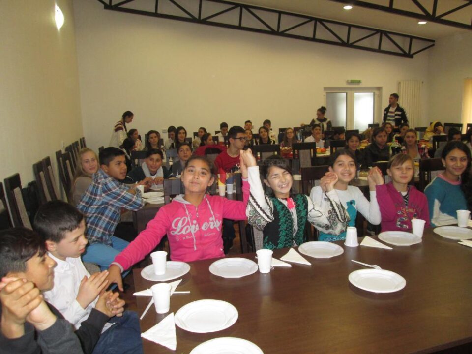 Școala ,,Dimitrie Păcurariu” Șcheia a sărbătorit Ziua României