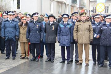 Mii de persoane au sărbătorit Ziua Națională a României în centrul Sucevei